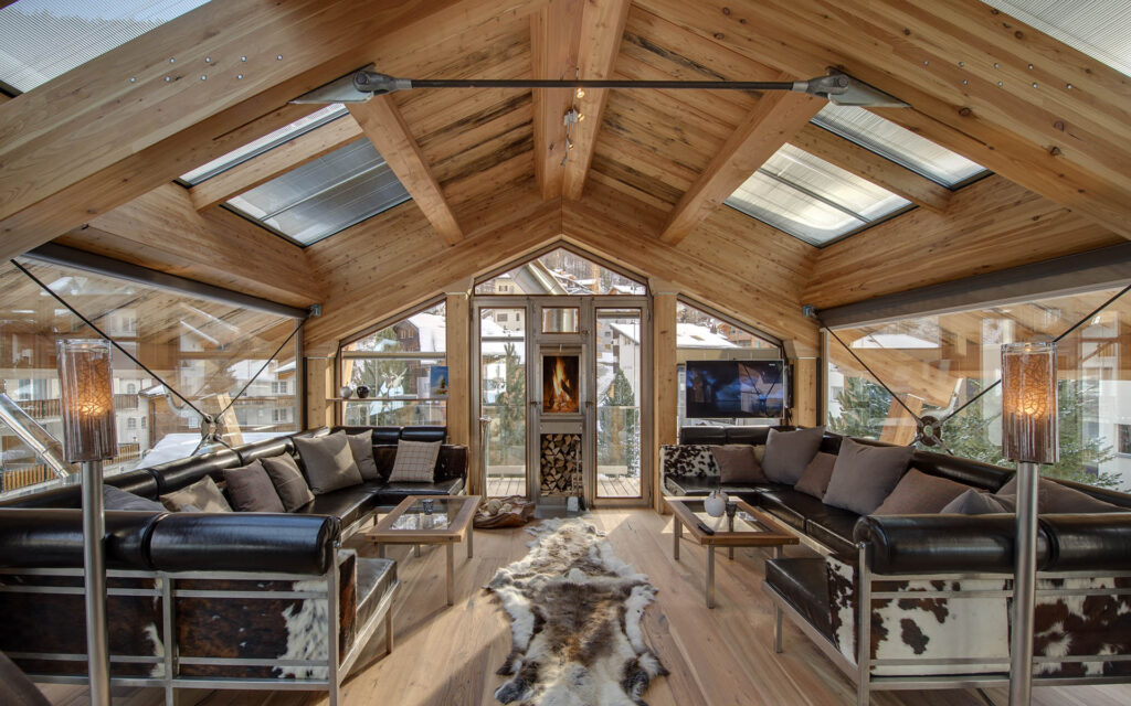 backstage chalet 005