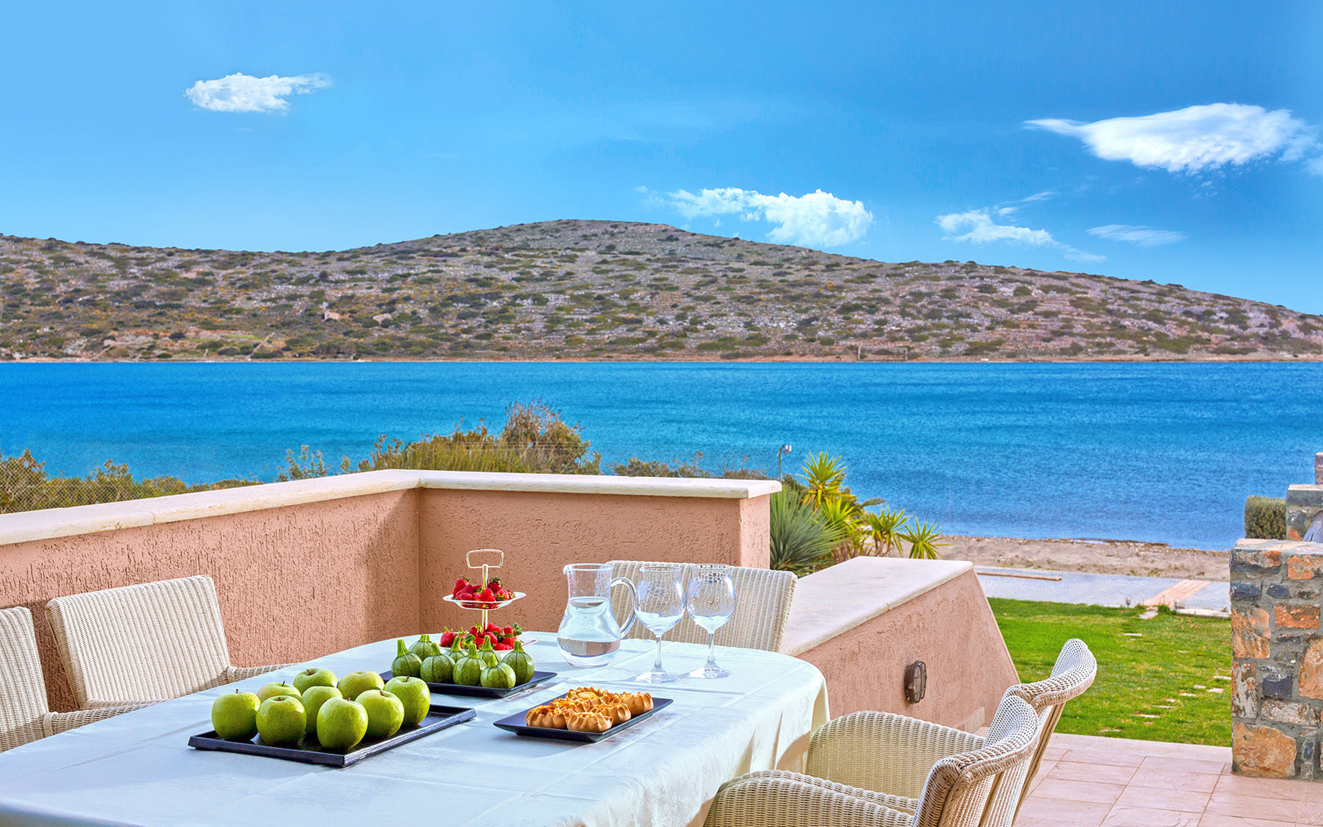 Seafront Villa, Crete