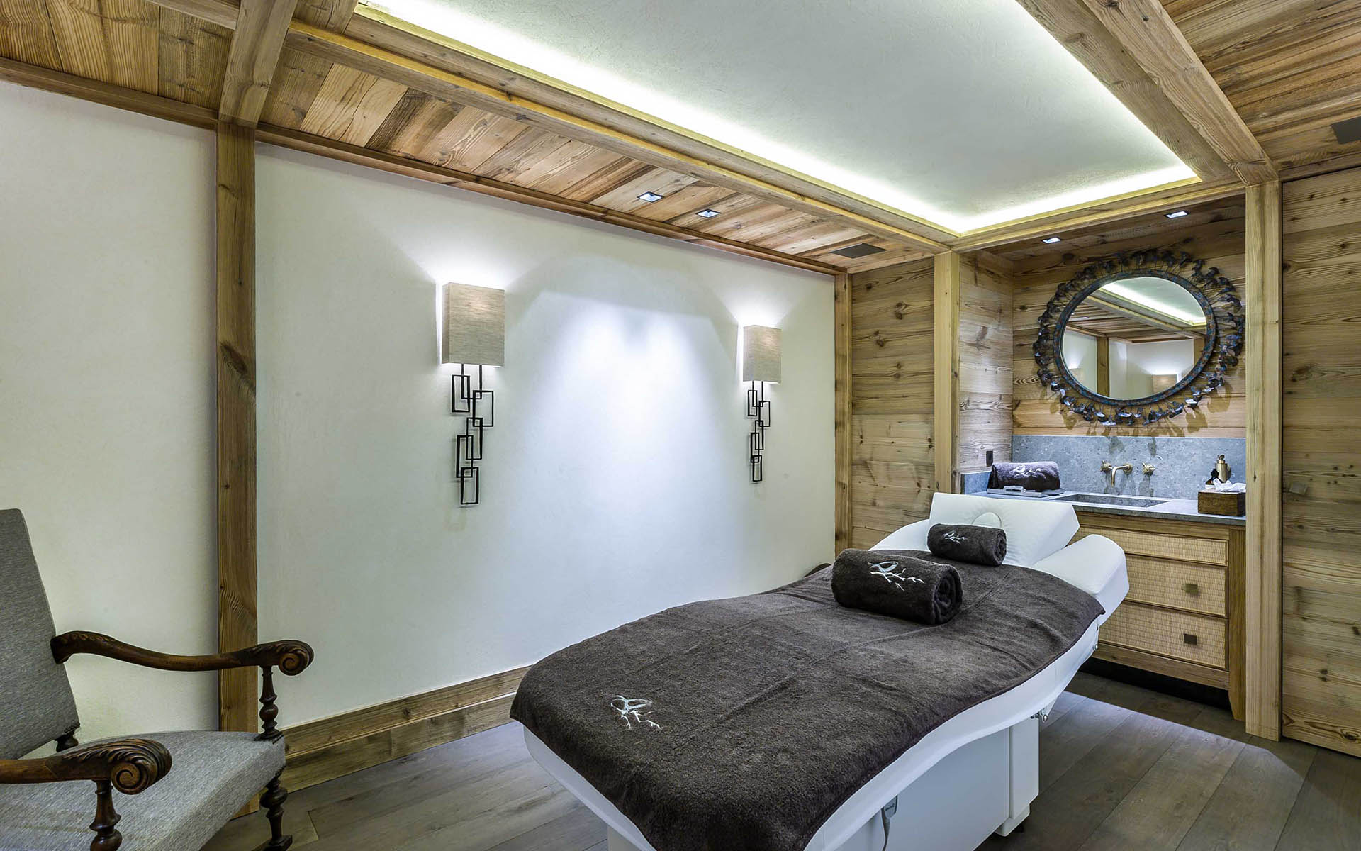 Chalet Les Bastidons, Courchevel 1850