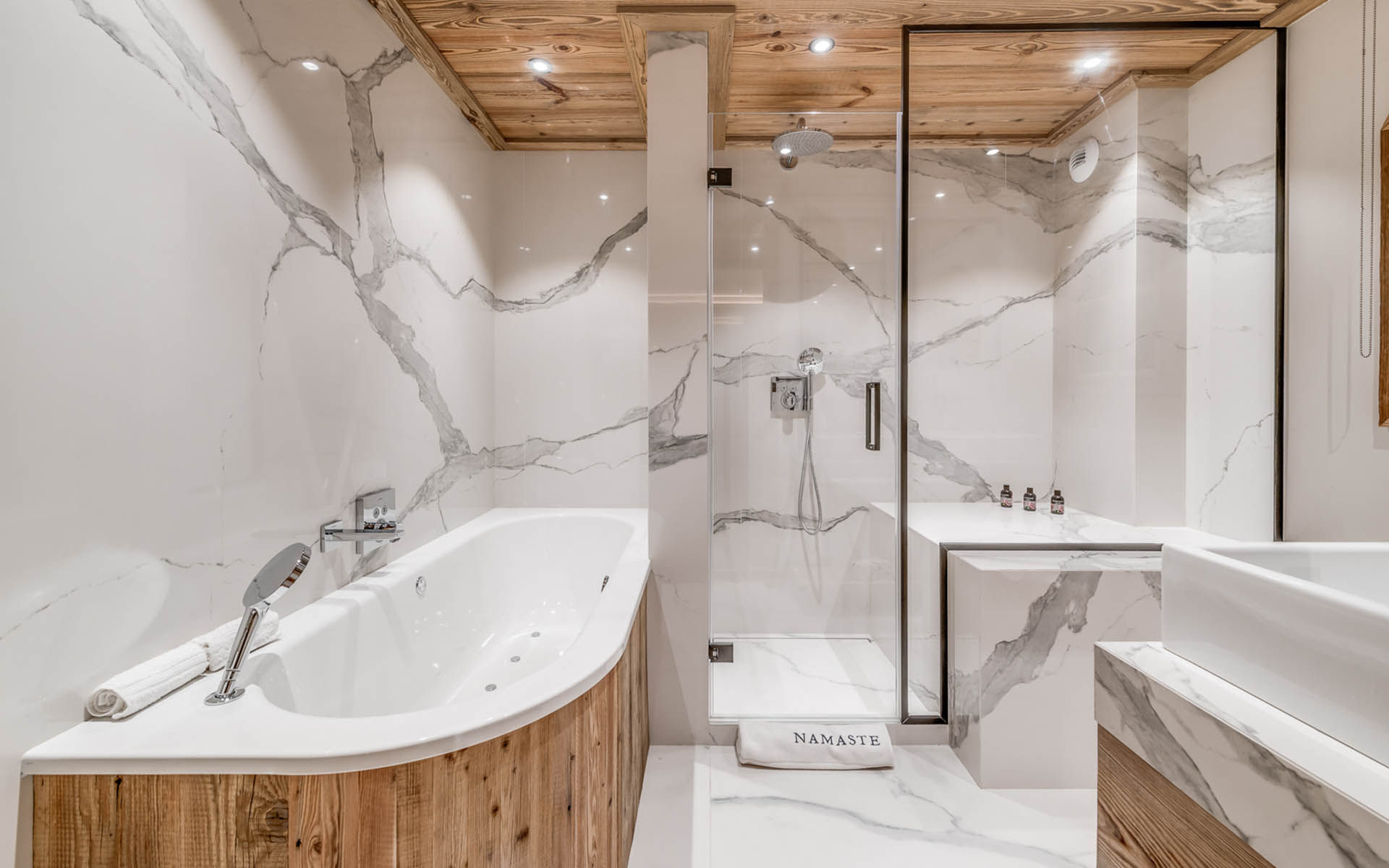 Chalet Le Namaste, Courchevel 1850