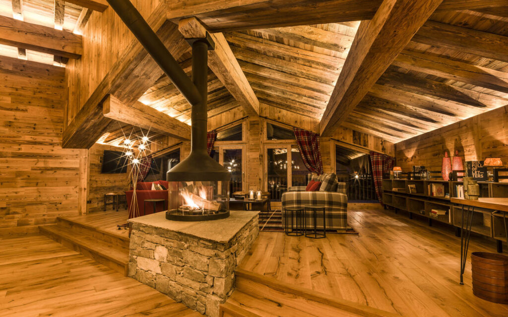 Chalet Sequoia Salon 2