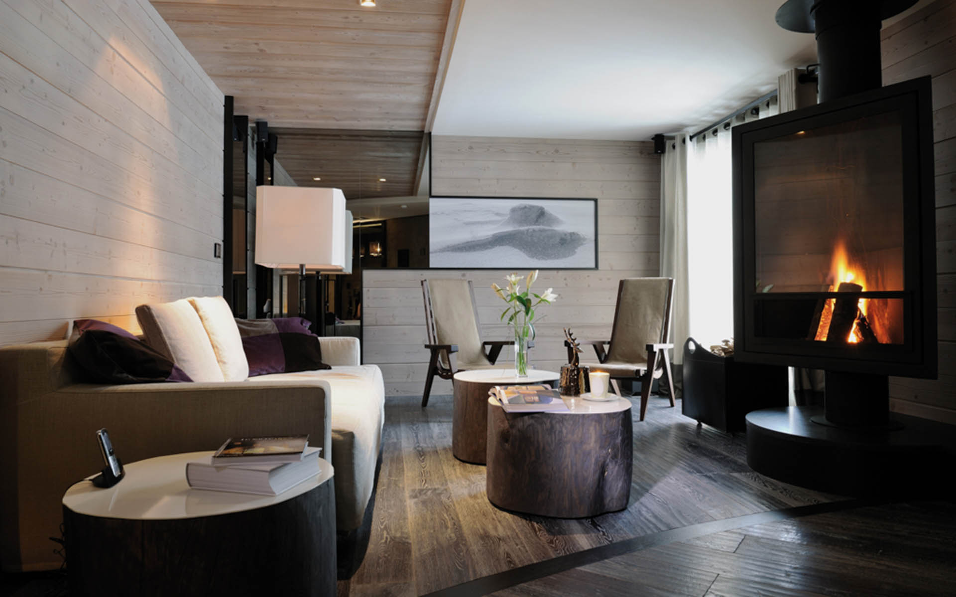 Serpentine Apartment, Courchevel 1850