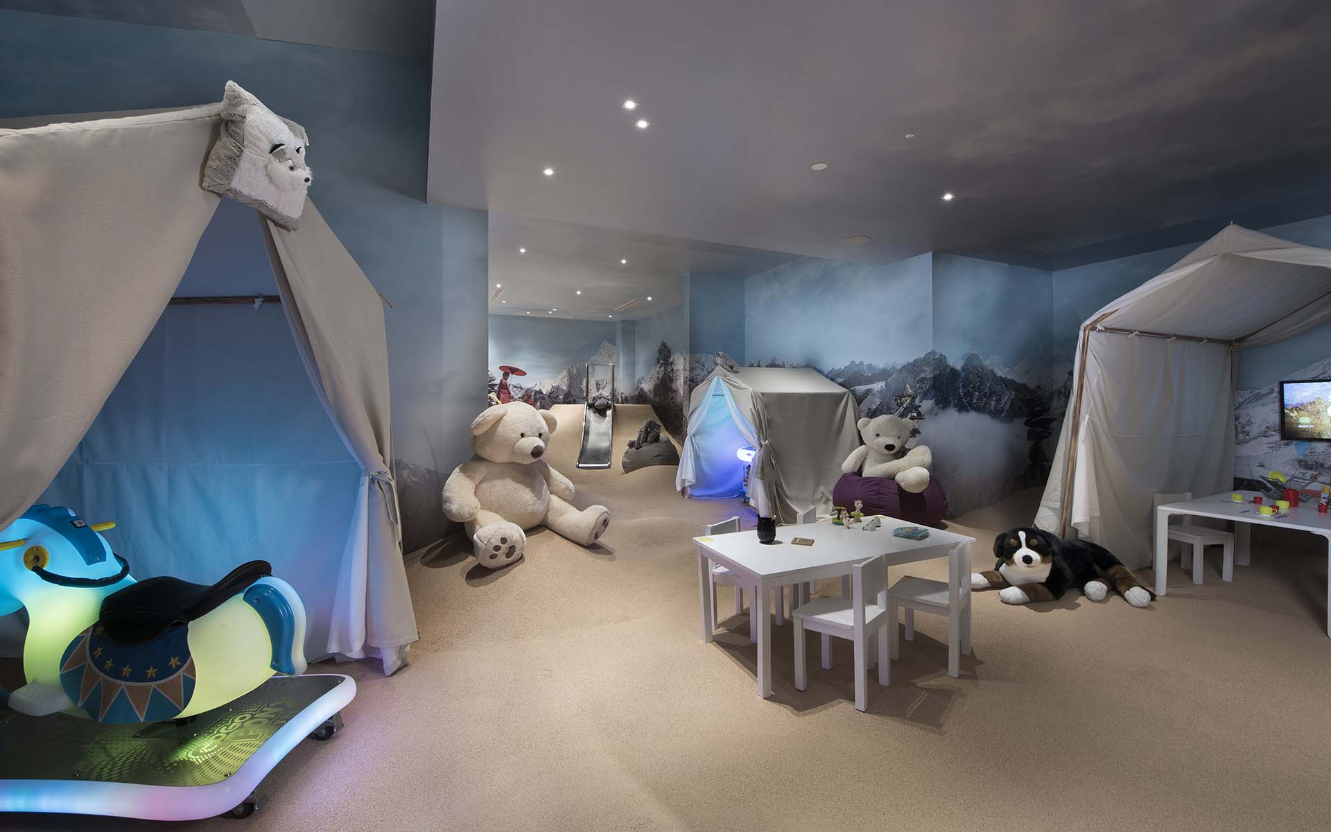 Hotel Le K2 Altitude, Courchevel 1850