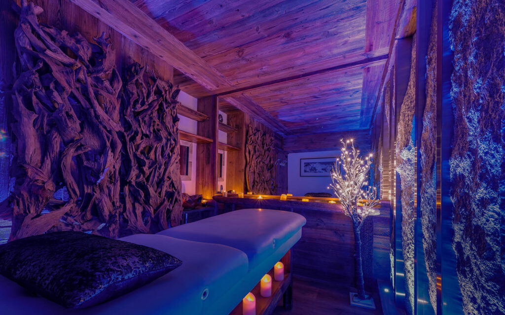 Lhotse Massage room