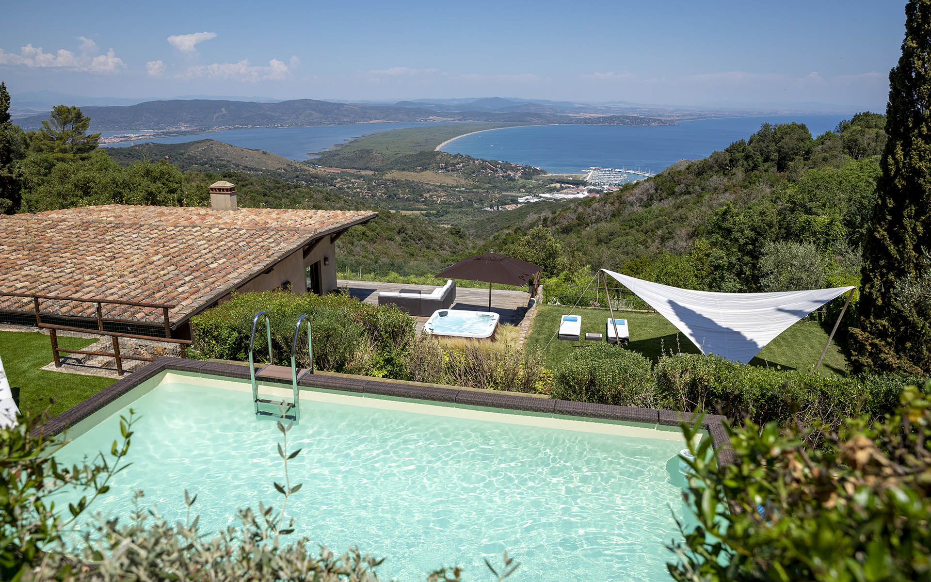 Villa Aura, Tuscany