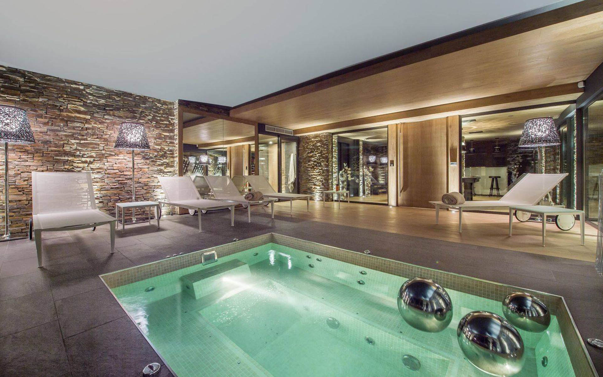 Chalet Moriond, Courchevel 1650