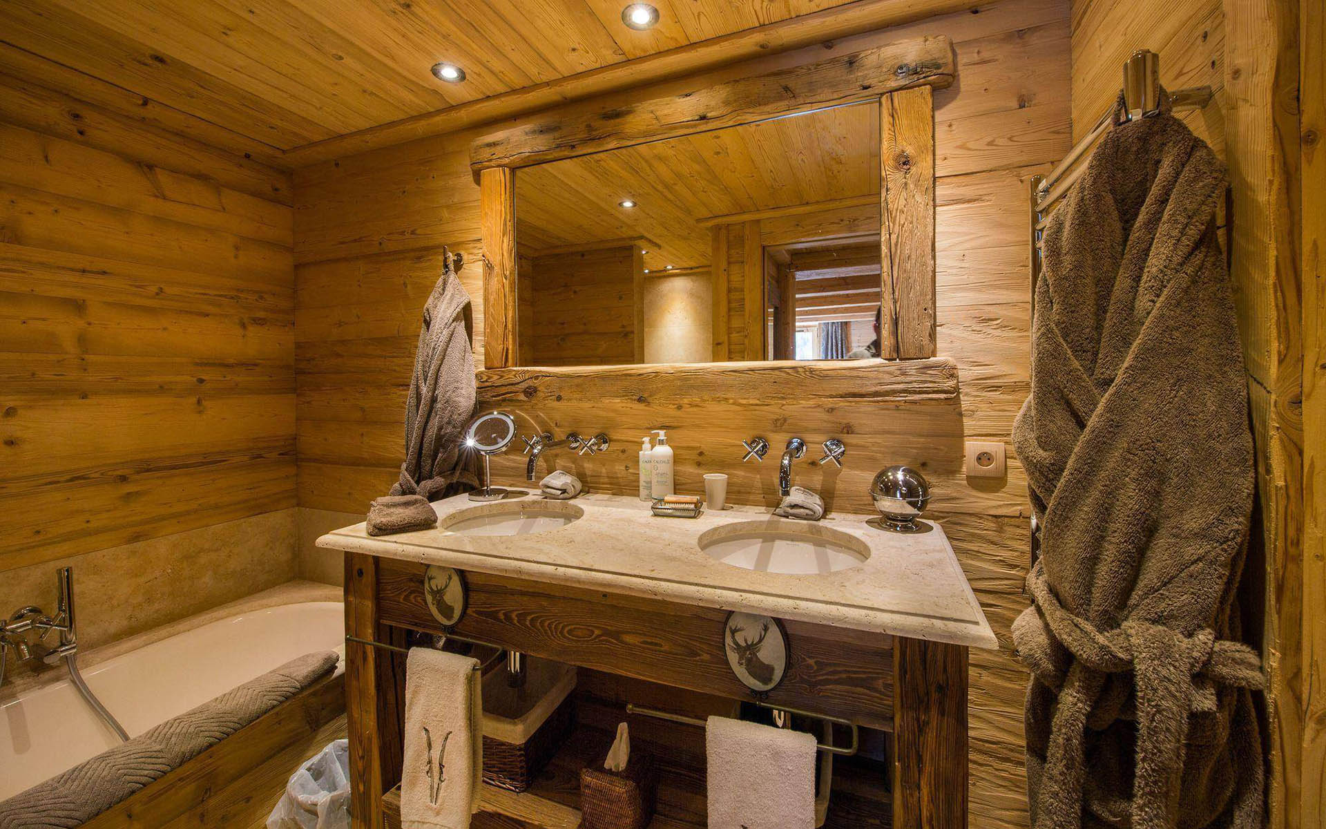 SHL Lodge, Meribel