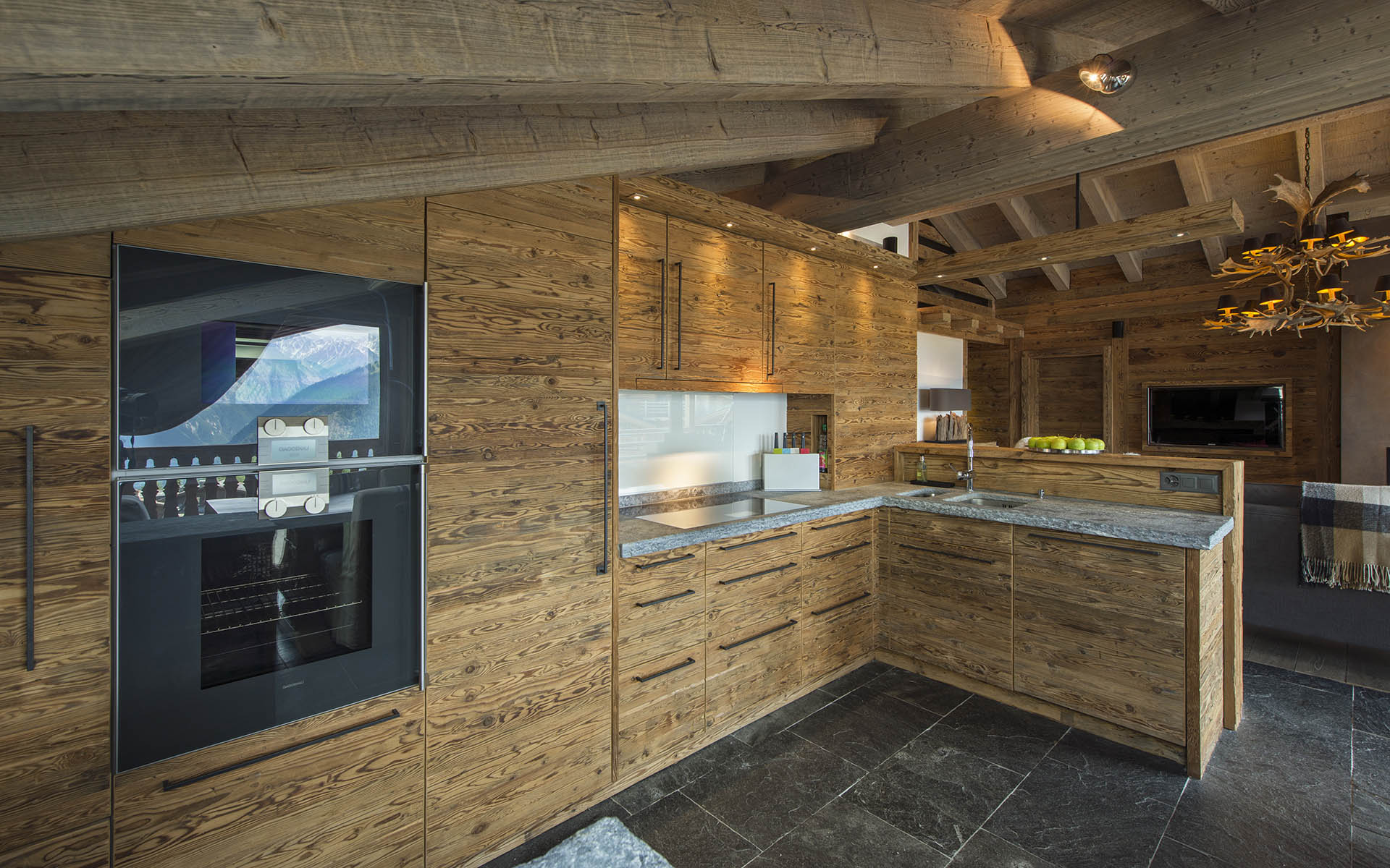 No. 5 Penthouse, Verbier