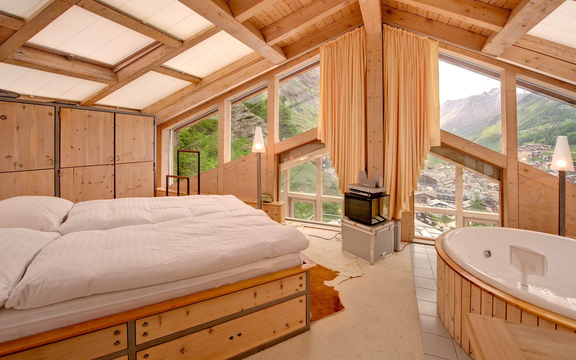 Heinz Julen Penthouse, Zermatt