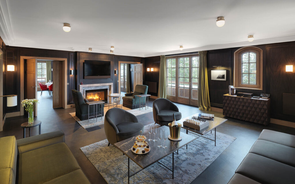 5577SALON ALPENSIA
