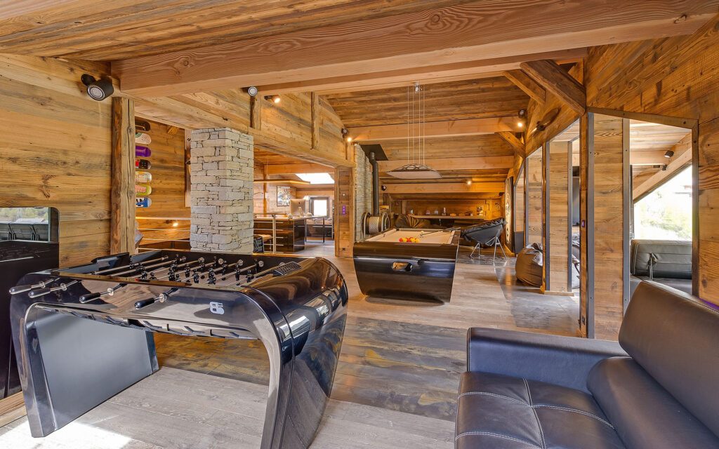 Tignes chalet games room