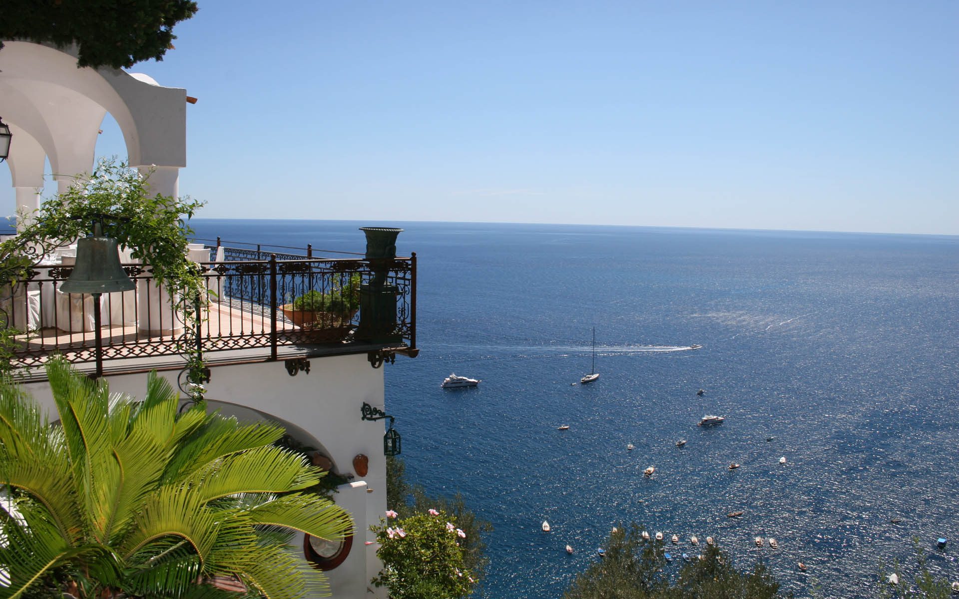 Article The Best Sea View Villas in the World