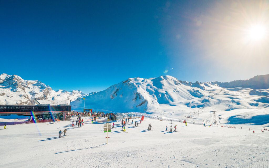 skiing in Val d'Isere