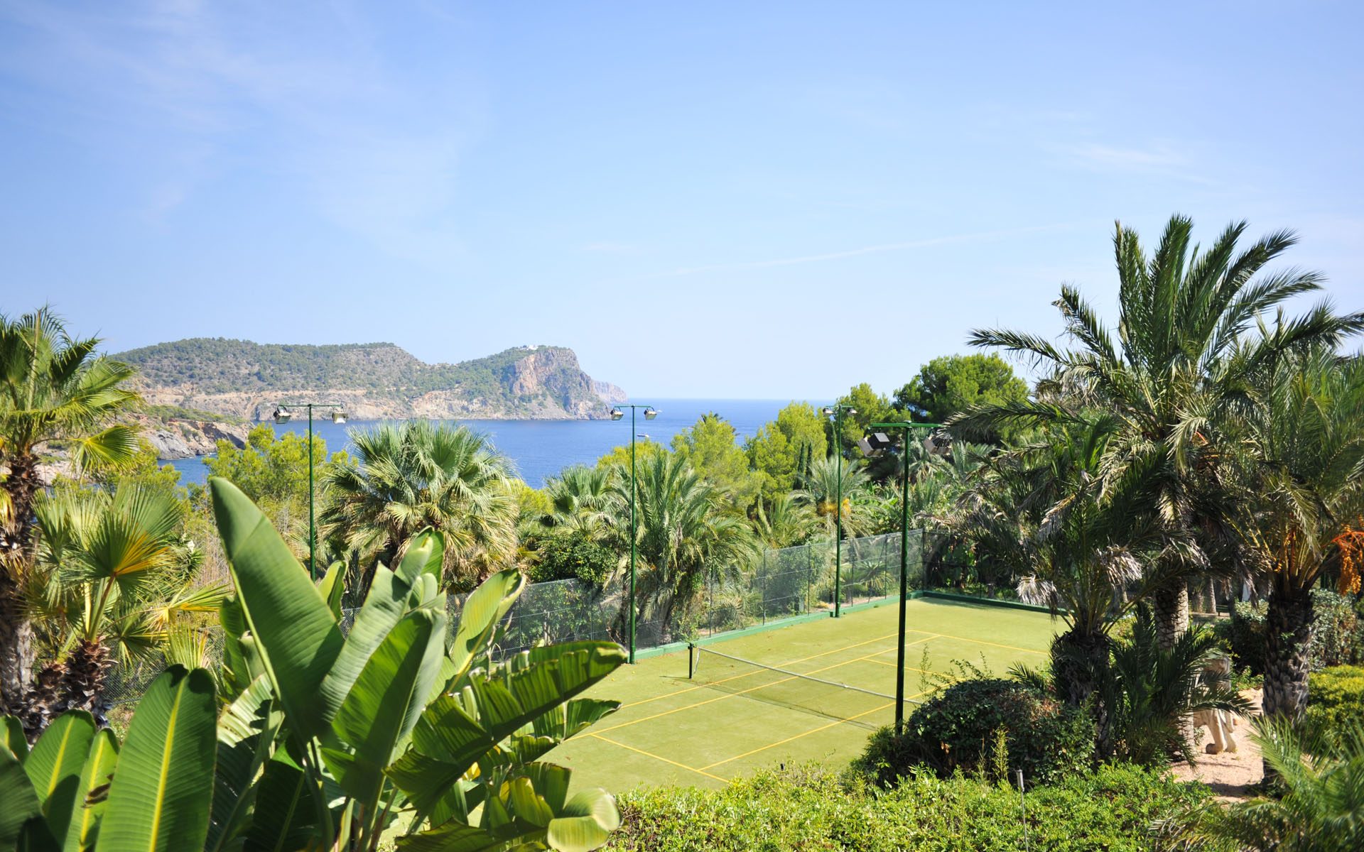 The Worlds Best Villas With Tennis Courts