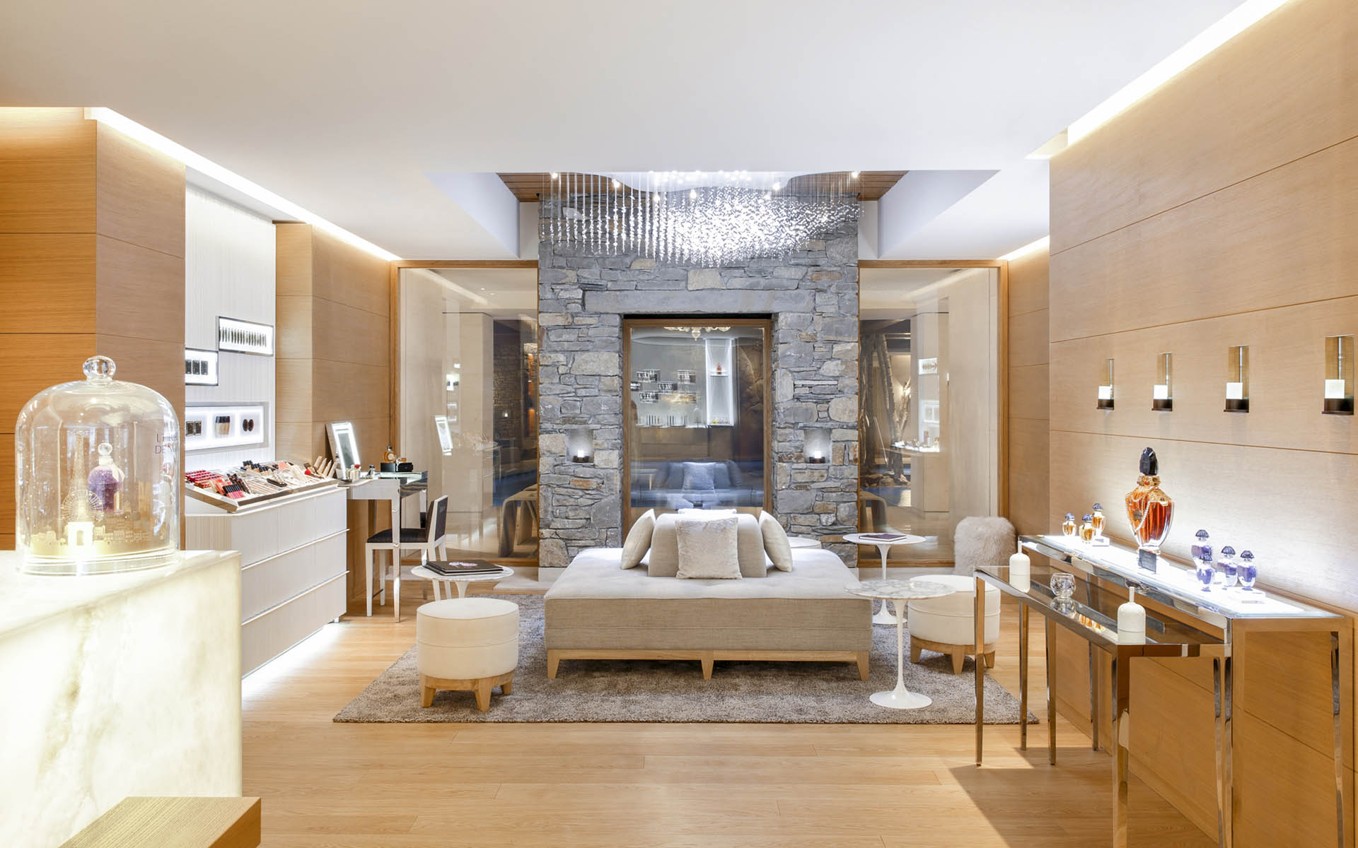 Hotel Le Cheval Blanc, Courchevel 1850 - Firefly Collection