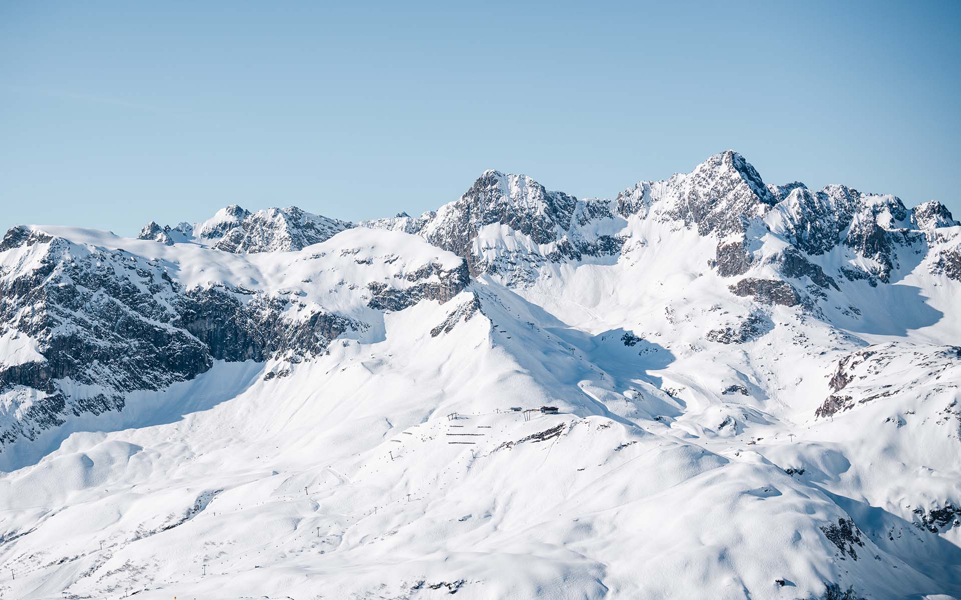 Lech Ski Resort Guide