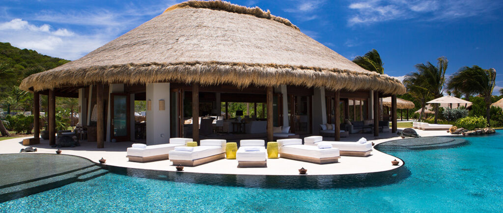 Moskito Island beach house infinity pool