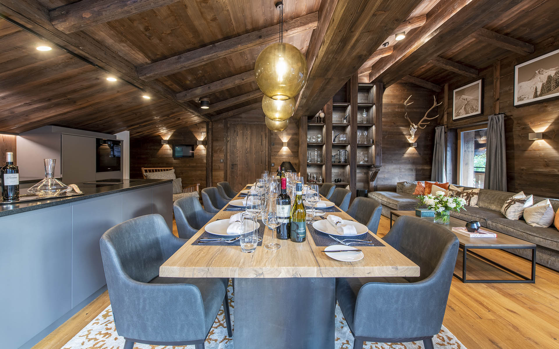Balegia Penthouse, Lech
