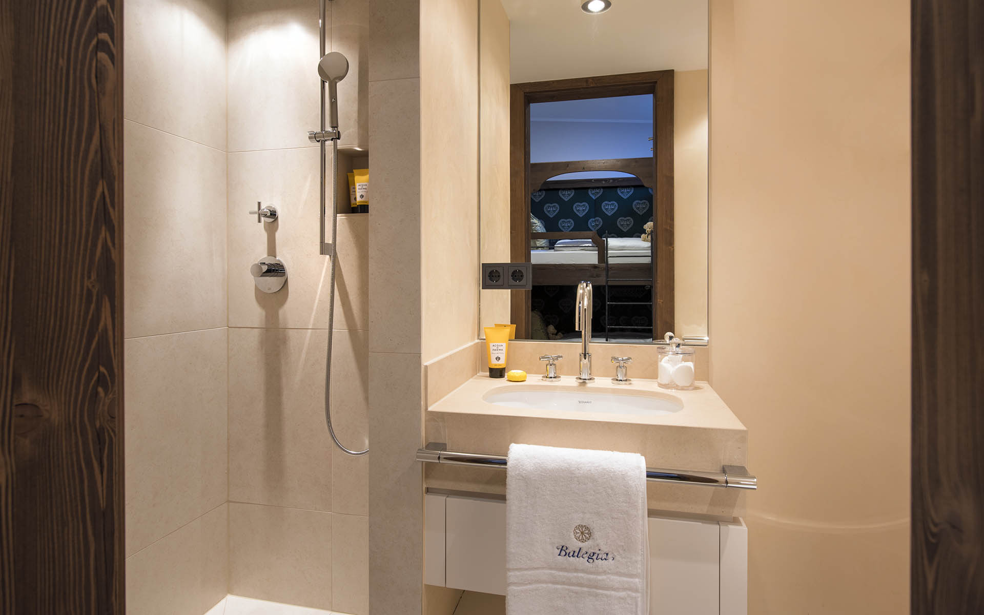 Balegia Penthouse, Lech