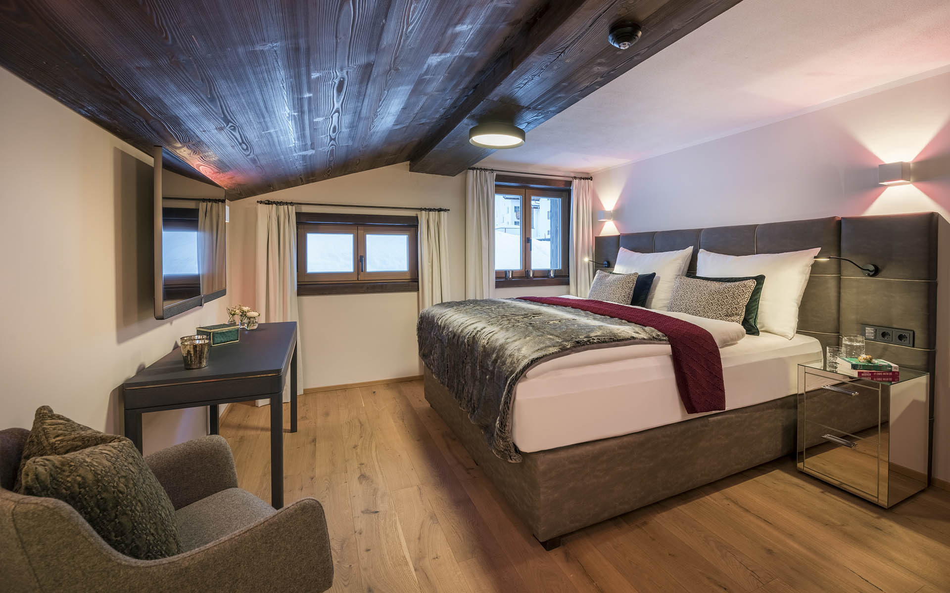 Balegia Penthouse, Lech