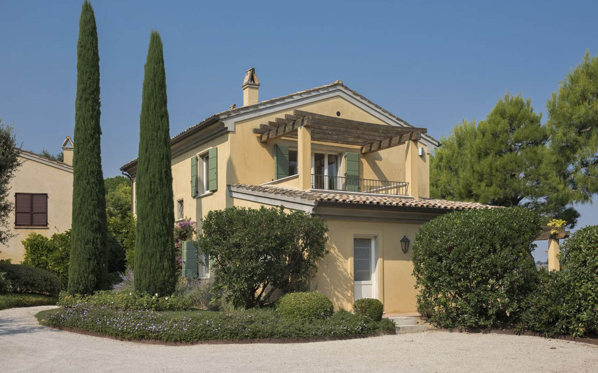 Villa Oliveto, Le Marche