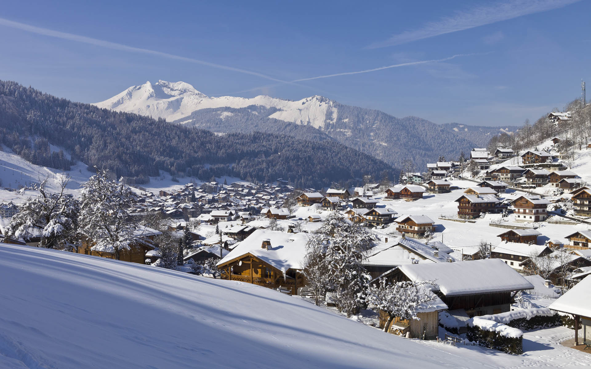Http Www.morzine Avoriaz.com Images Info Pages Ot Morzine Pierre Jacques Vue Village 753