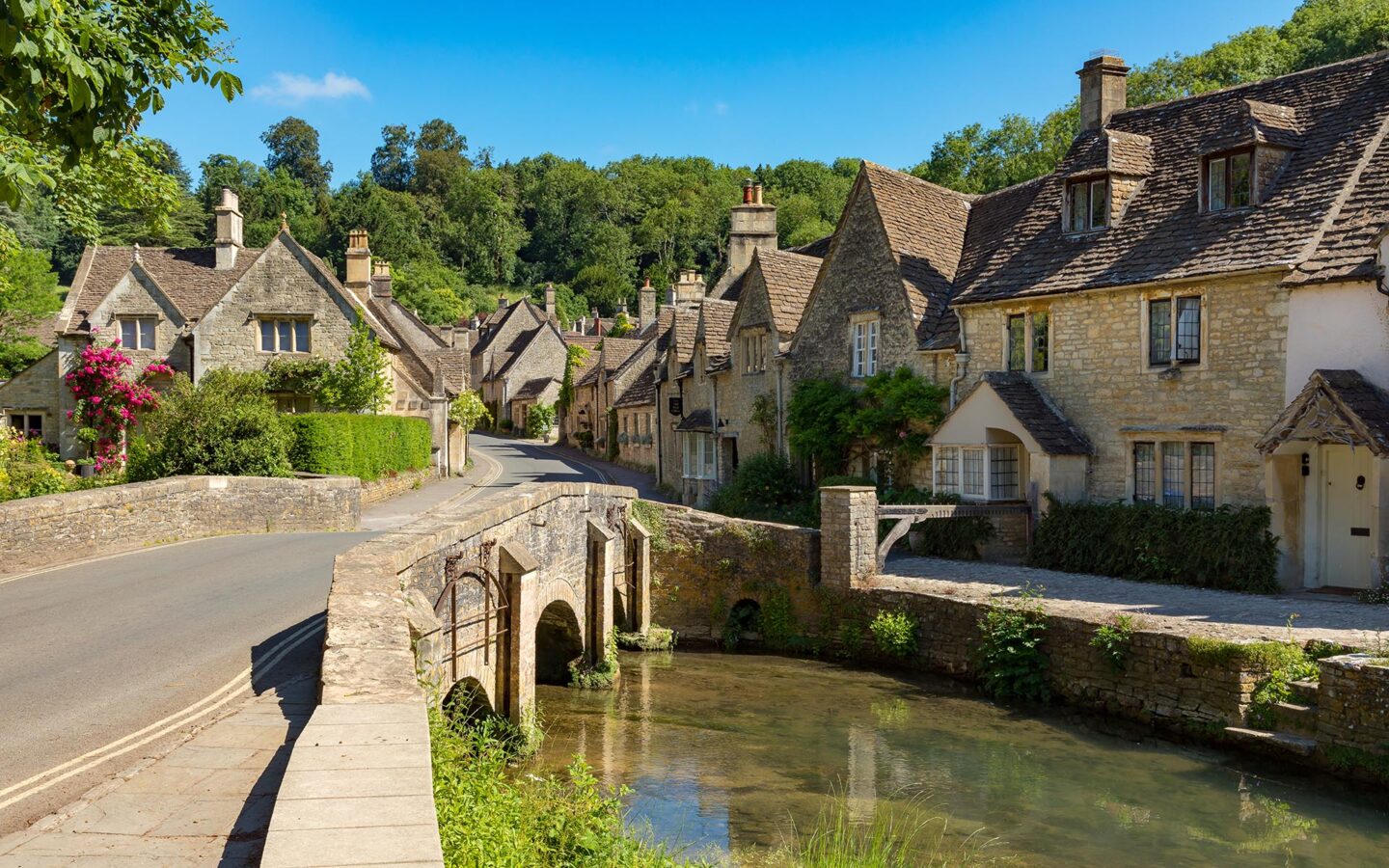 Luxury Houses in the Cotswolds, England