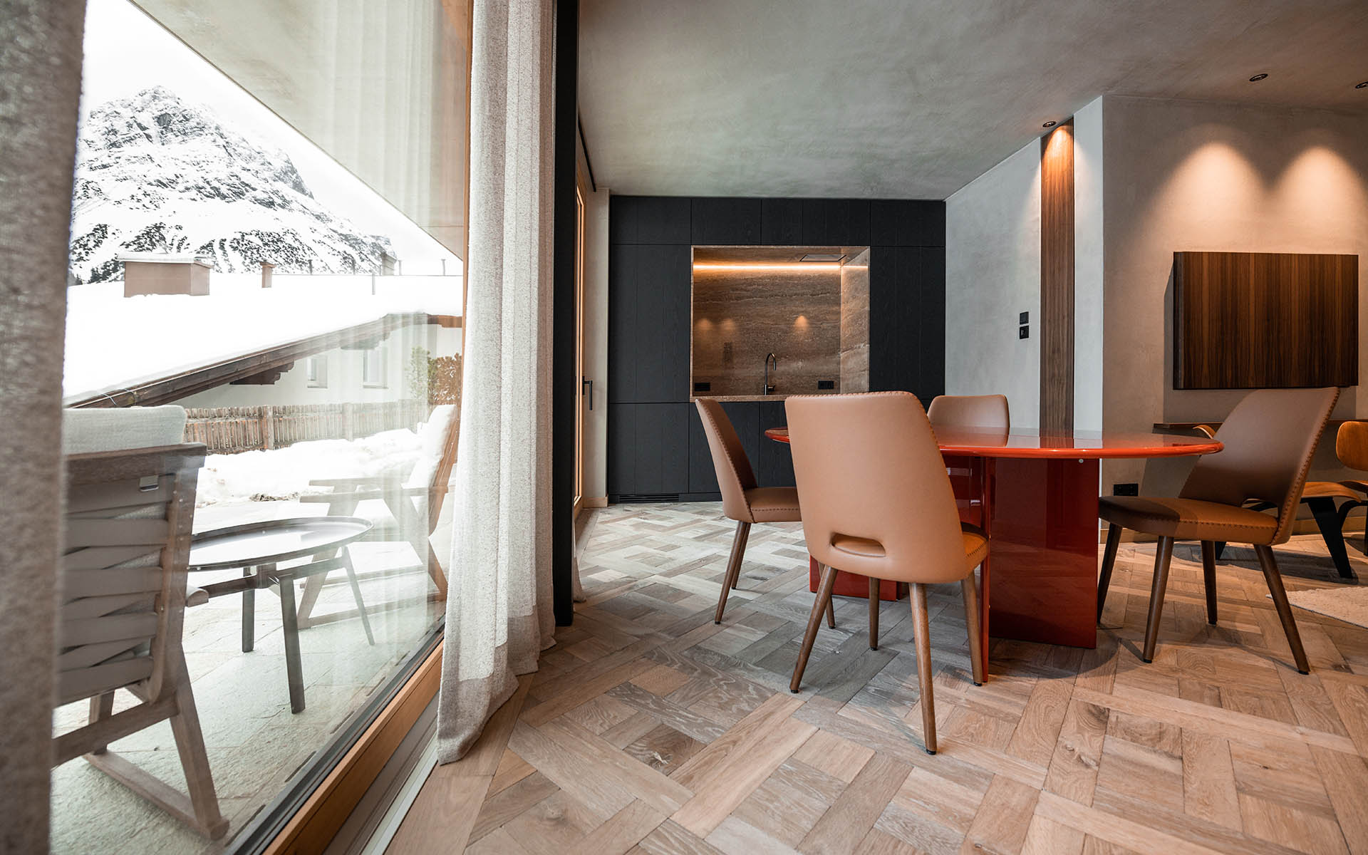 Alpine Modern Suite, Lech