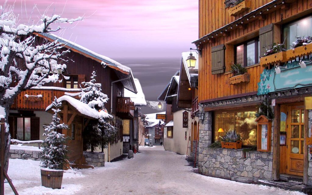 Luxury Ski Chalet Rental Holidays Courchevel 1300 Le Praz, France