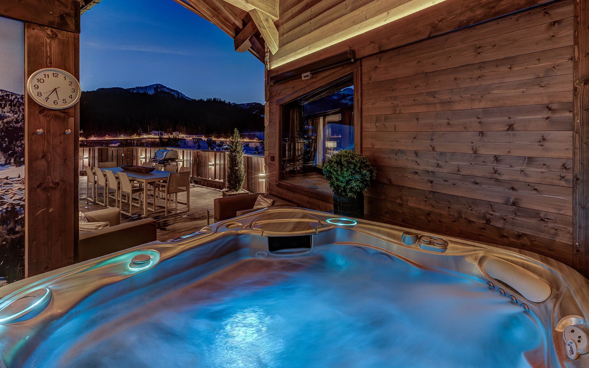 Chalet X, Morzine