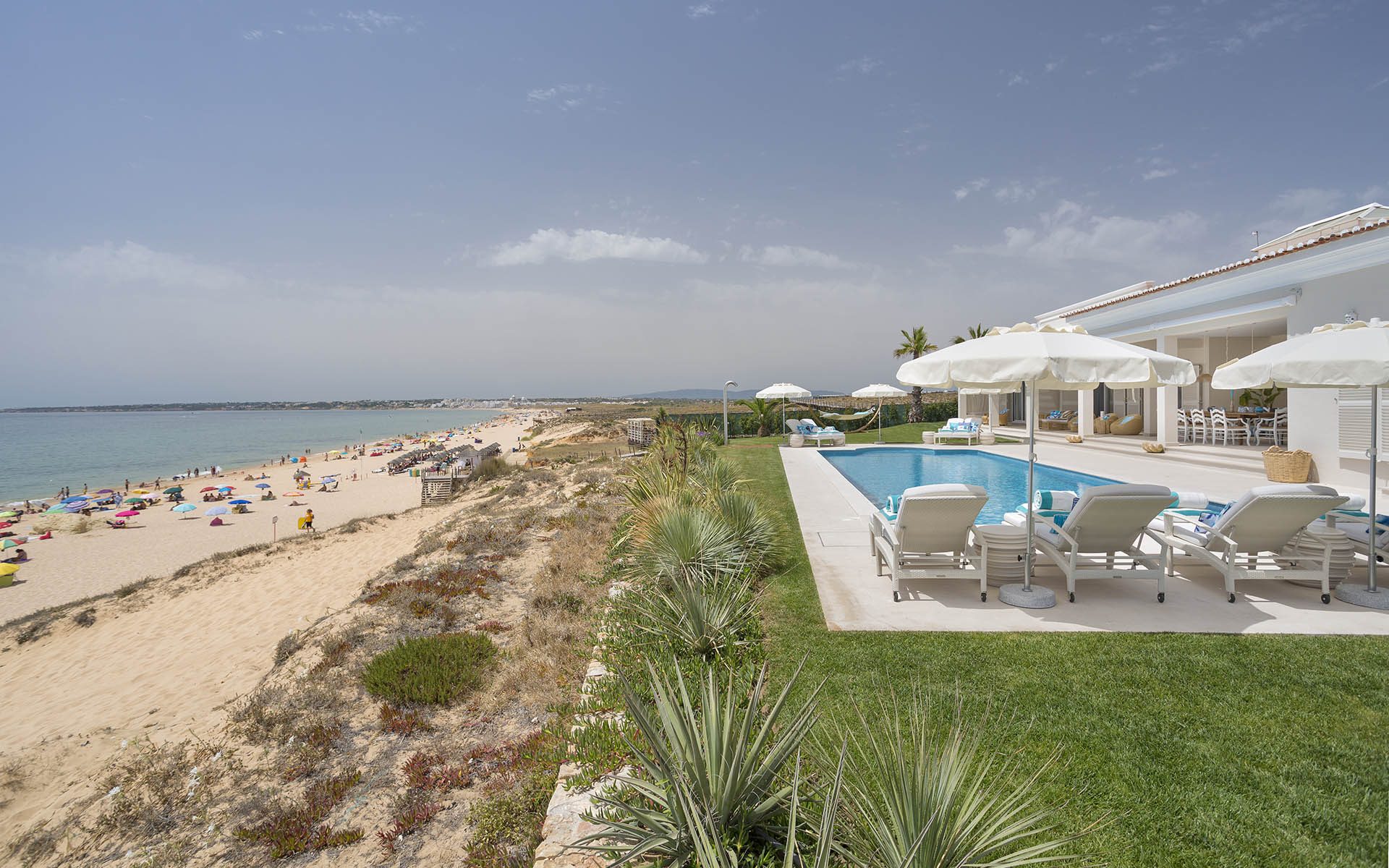 Hibiscus Beach House, Algarve