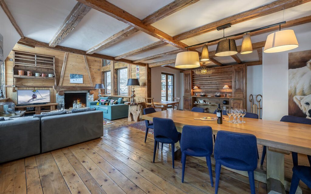 Chalet Alice Location chalets Covarel Val dIsere Alpes France – Salle a manger