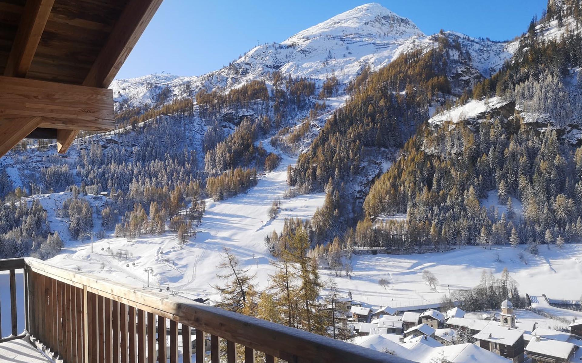 Chalet Banksy Tribute, Tignes les Brévières