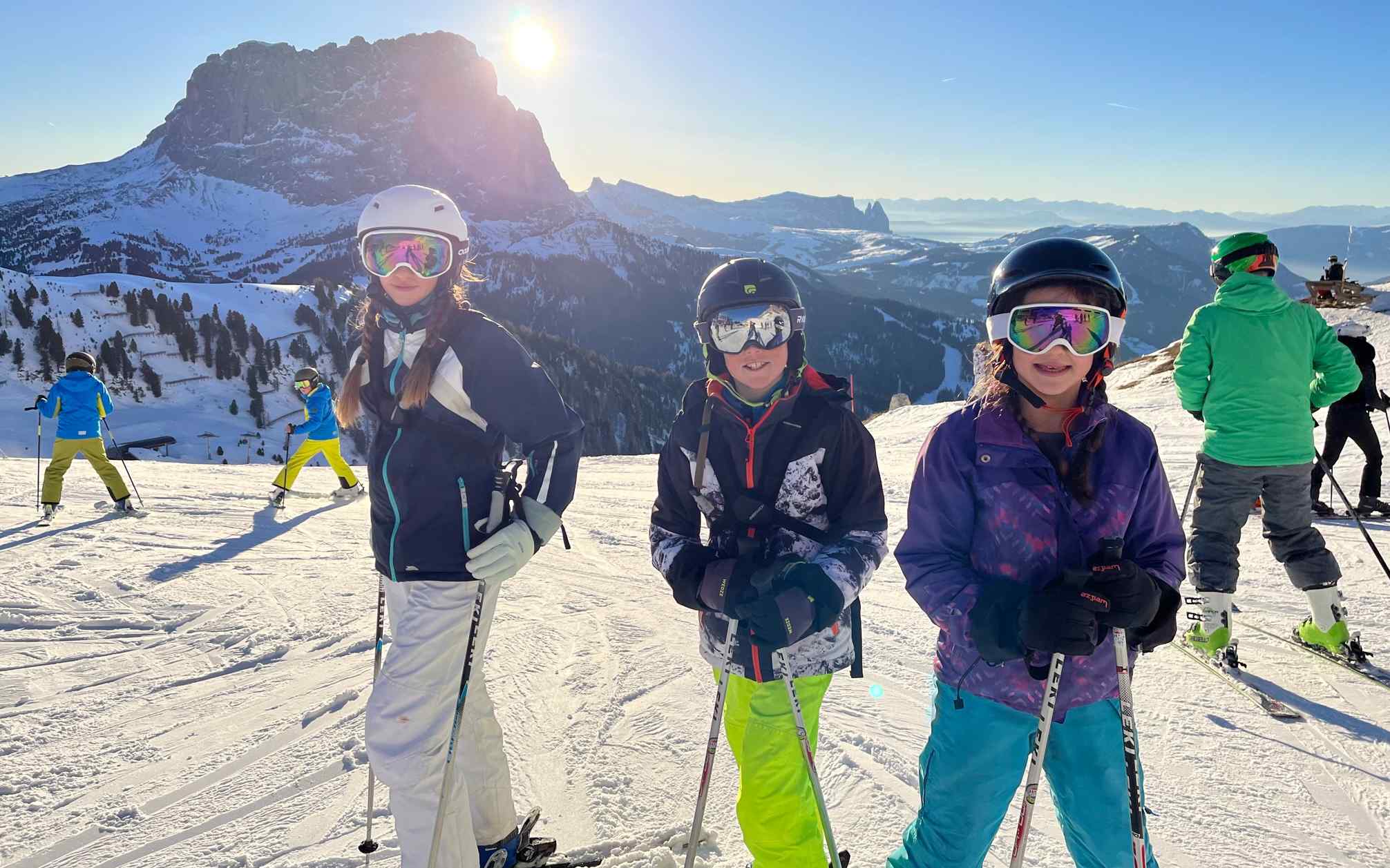 6 Essential Tips for First-Time Skiers