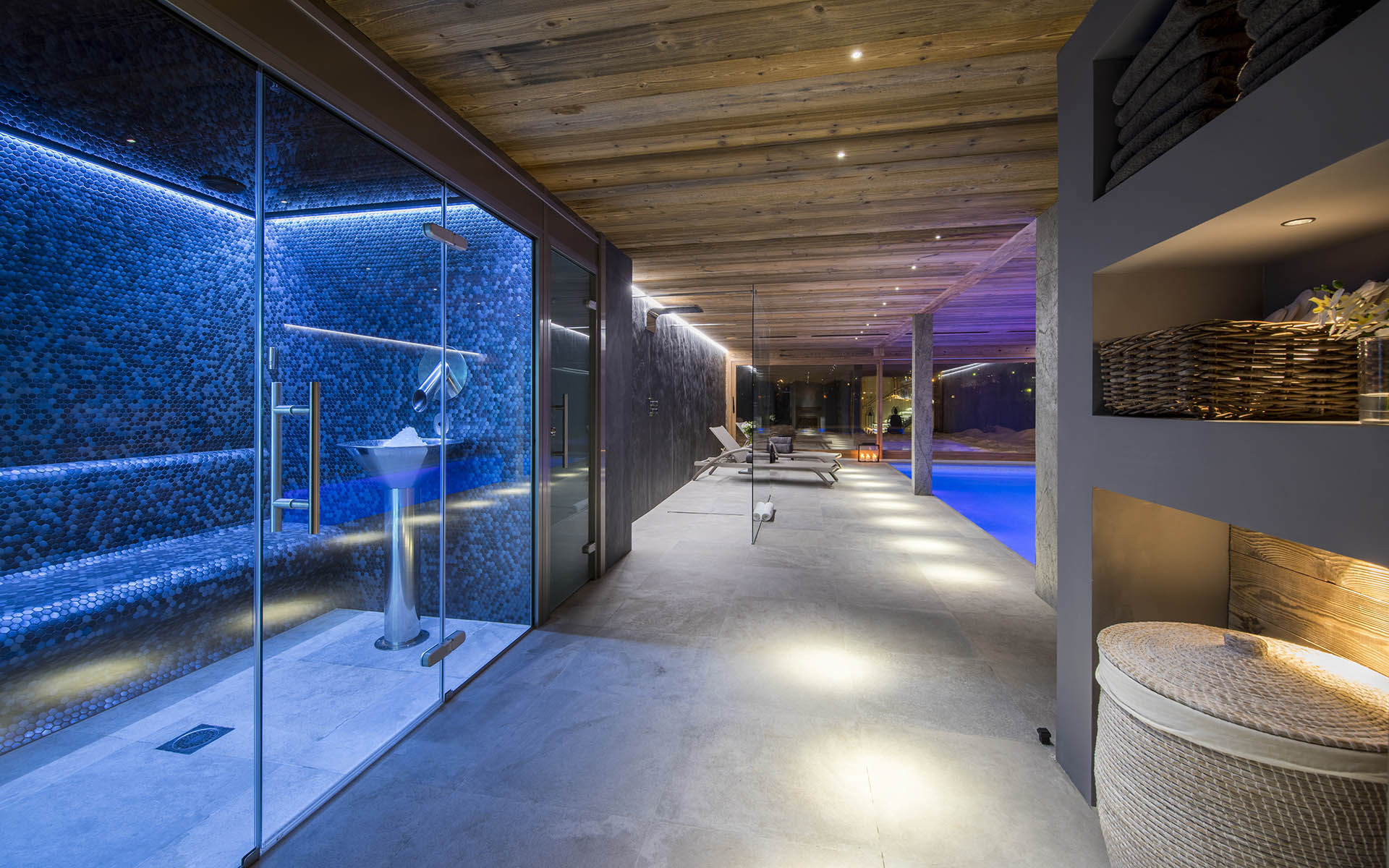 Sapphire Estate, Morzine