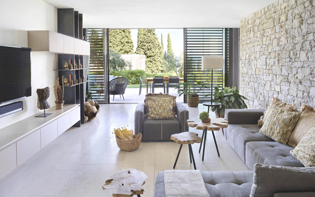 Landmark Apartment 3 luxury villa Lake Garda Living Area 2