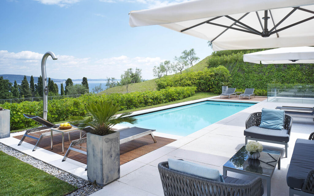 Landmark Apartment 3 luxury villa Lake Garda Swimming Pool