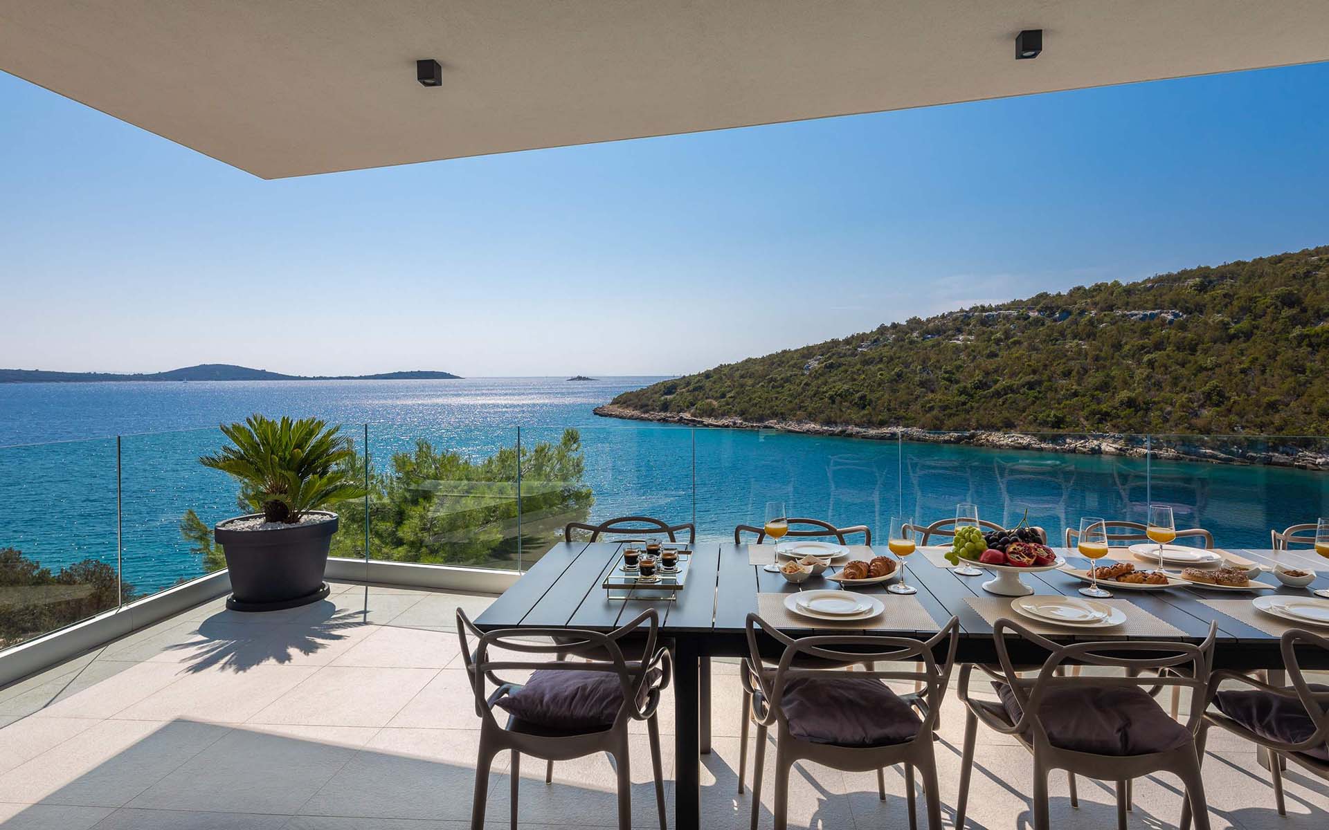 Luxury Villa Holiday Rentals in Vinišće, Croatia