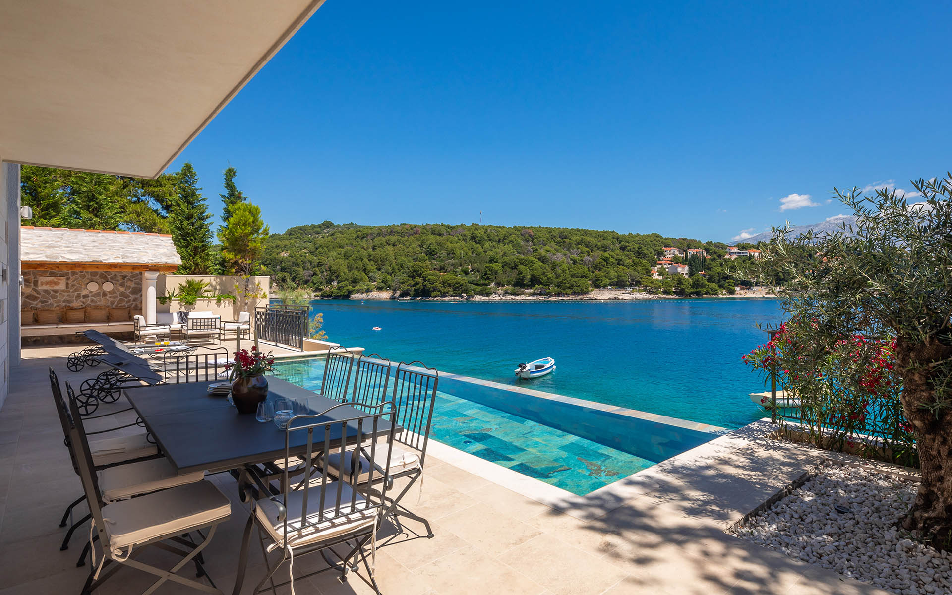 Villa Stara, Brač