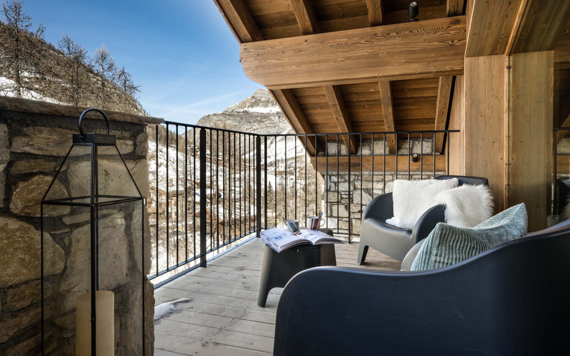 Vail Lodge 4 Bedroom Apartments, Val d’Isère