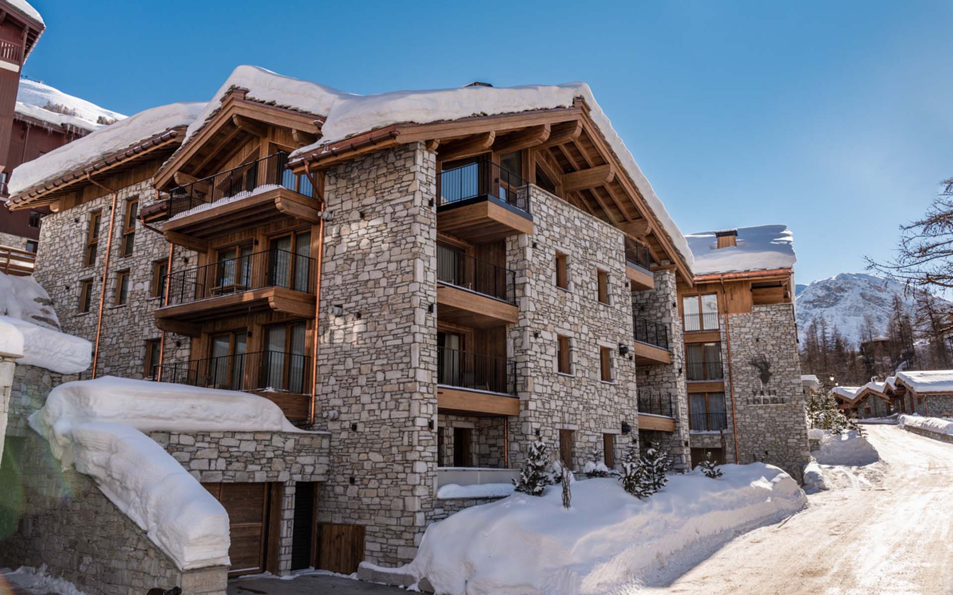 Vail Lodge 4 Bedroom Apartments, Val d’Isère