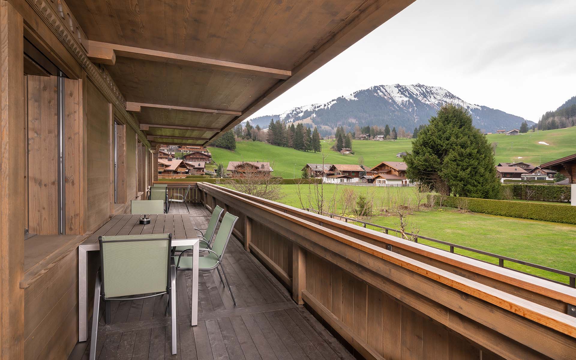 Swiss Apartment, Gstaad