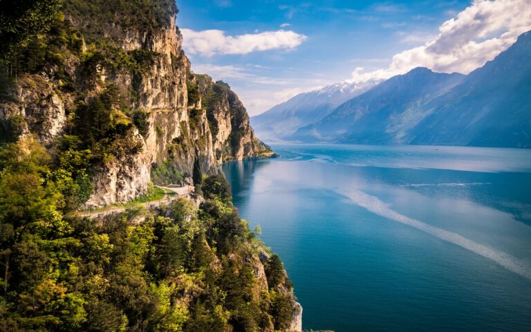 Luxury Villa Holiday Rentals in Lake Garda Italy