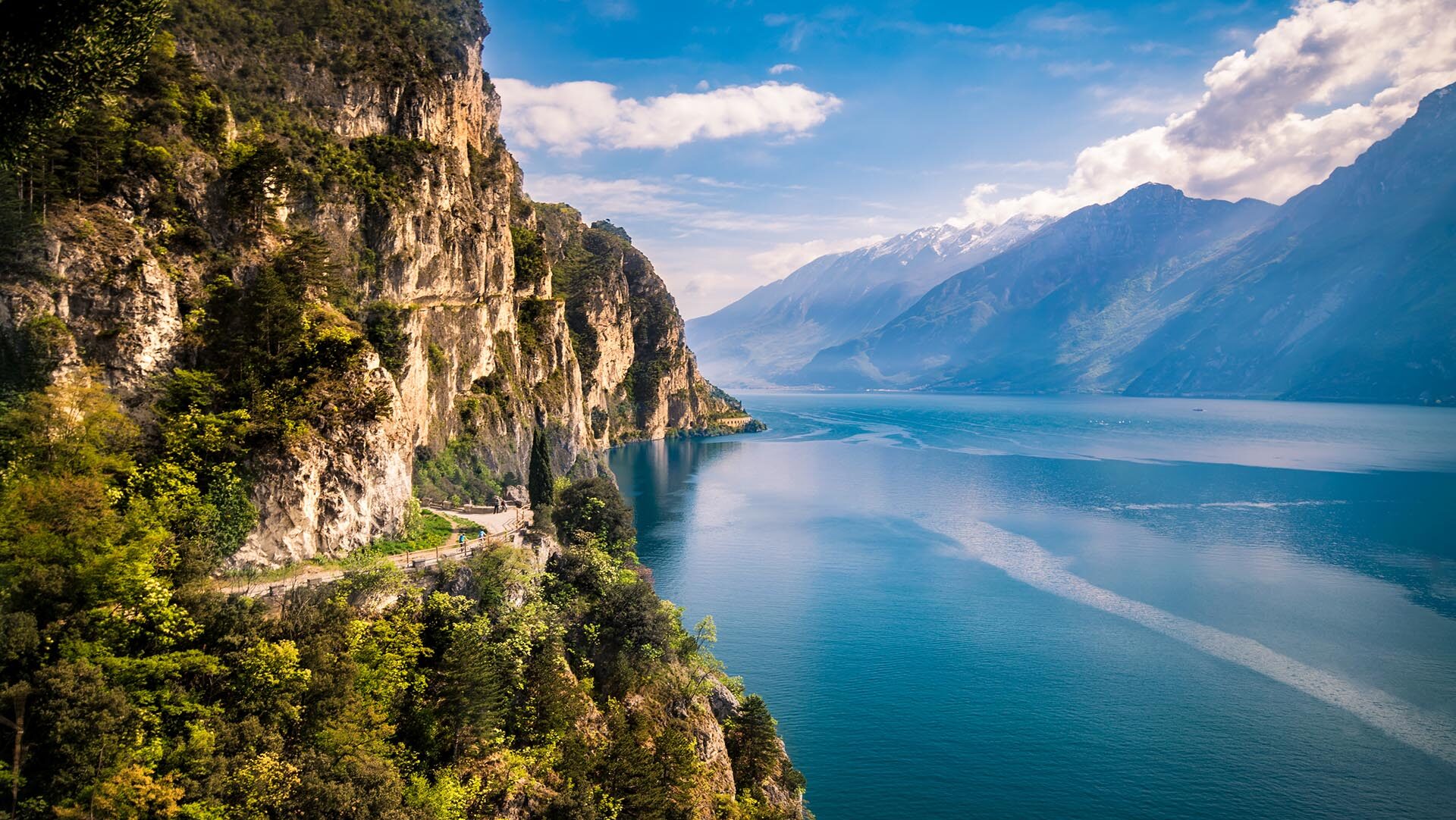 Lake Garda Holiday Guide