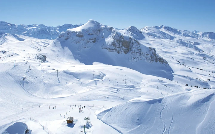 Luxury Ski Chalets in Chatel Tile