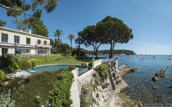 Luxury Villas in Cap Ferrat Tile