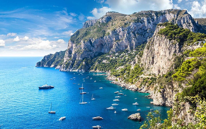 Luxury Villas in Capri Tile