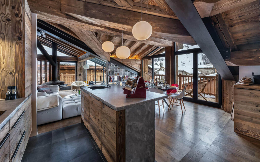 Chalet Snowy Breeze Luxury Ski Chalet Val d’Isere France 1