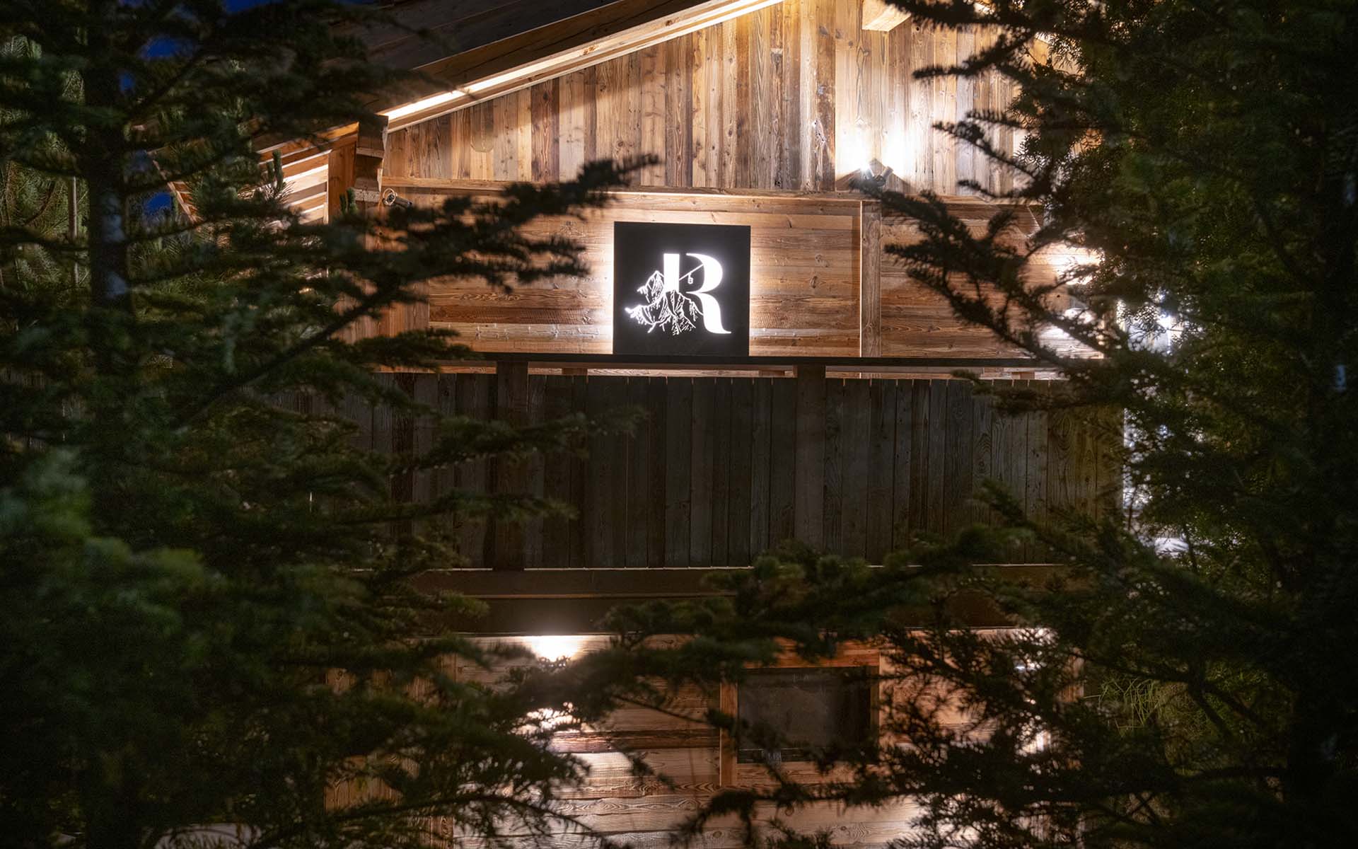 Principal image