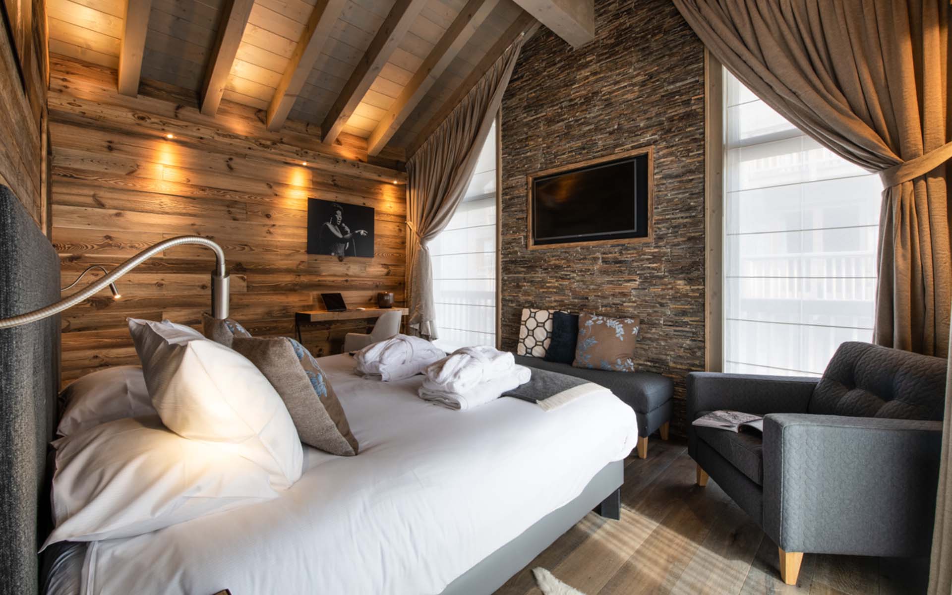 Mammoth Lodge Penthouse D15, Courchevel 1650